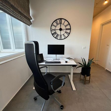 Seaside Luxury In Pembroke St Julians Διαμέρισμα Εξωτερικό φωτογραφία