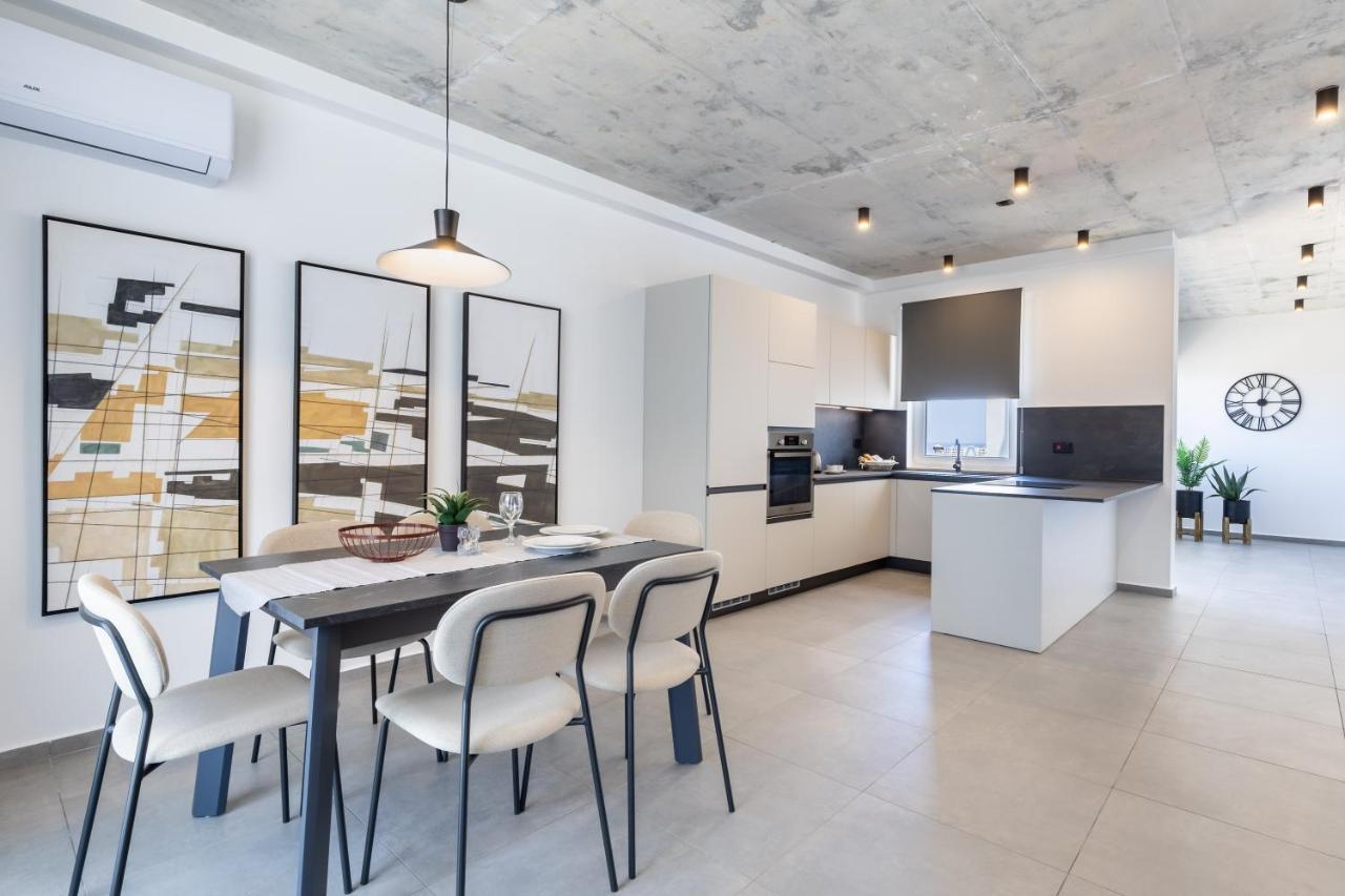 Seaside Luxury In Pembroke St Julians Διαμέρισμα Εξωτερικό φωτογραφία